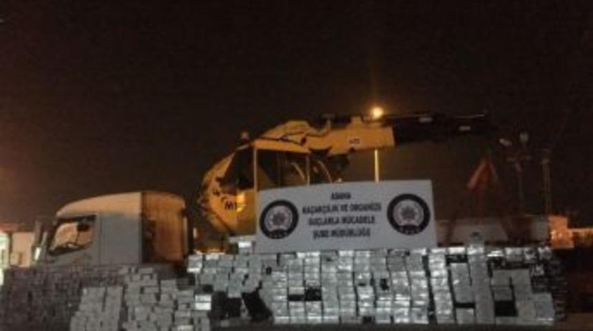 Adana&rsquo;da Vin&ccedil;te 6 Bin Paket Ka&ccedil;ak Sigara Ele Ge&ccedil;irildi