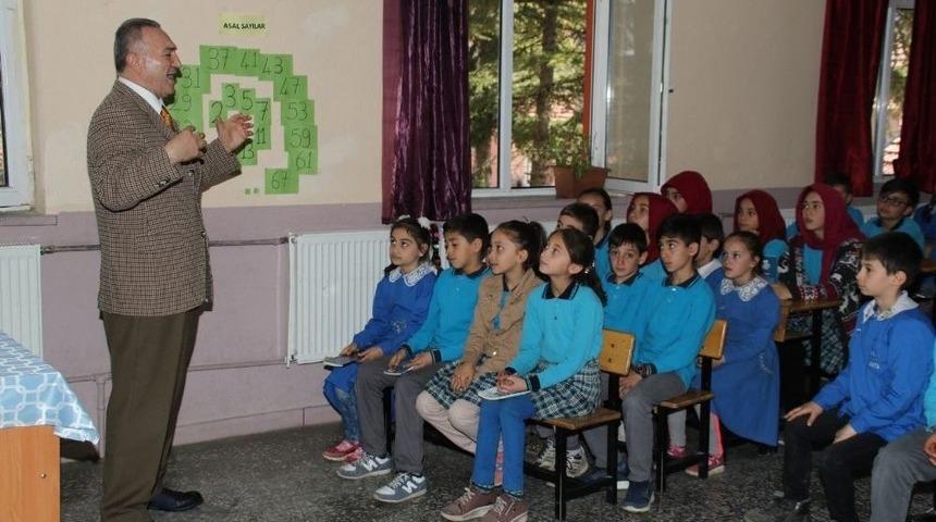 Yazar Tekin Yılmaz: &ldquo;kitap Okuyan İnsan, S&uuml;t&uuml;n Kaymağı Gibidir&rdquo;