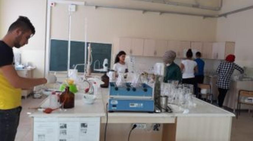 Tarım Lisesinden İ&ccedil; Anadolu&rsquo;ya Toprak Analizi Hizmeti