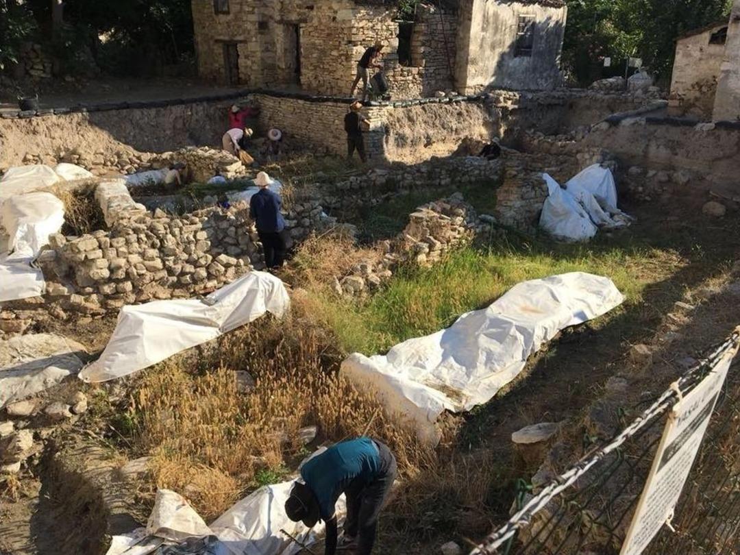 &Ccedil;eşme&rsquo;nin 4 Bin Yıllık Tarihine Işık Tutacak Kazılar Yeniden Başladı