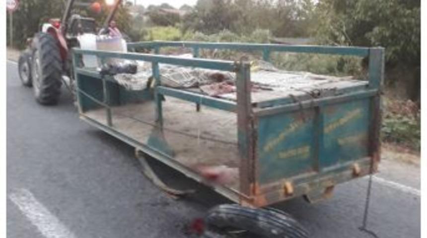 Trakt&ouml;rle Kamyon &Ccedil;arpıştı: 1 &Ouml;l&uuml;, 7 Yaralı