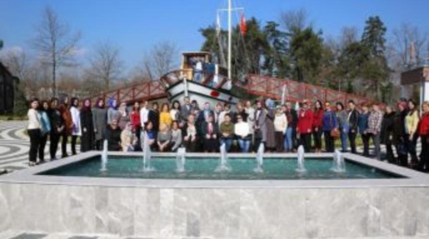 Başkan Akın, Mhp Kadın Kolları Ve Asena Teşkilatı İle Bir Araya Geldi