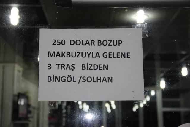 Dolarını Bozdurana 3 Tıraş Bedava