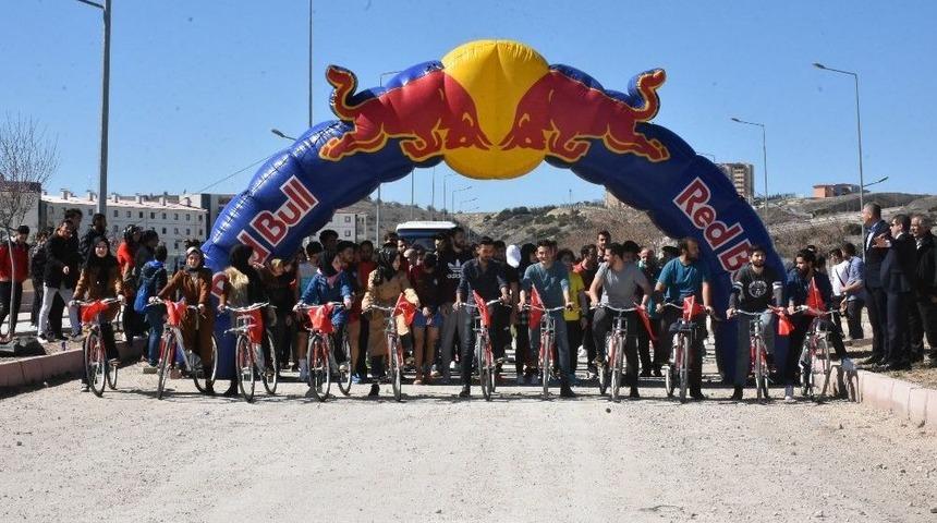 "akif&rsquo;in Nesli İstiklalden İstikbale Koşuyor" Yarışması
