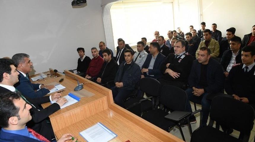 Yeşilyurt&rsquo;ta Taşeron İş&ccedil;ilerin Kadroya Ge&ccedil;iş Sınavı Başladı