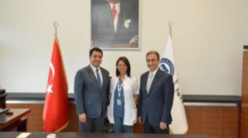 Marmara Üniversitesi’nden Kahraman Doktora Tebrik