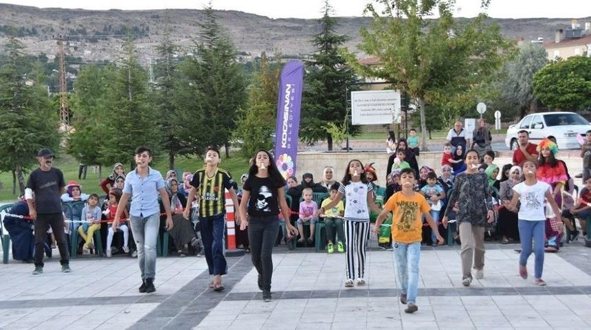 Sokak Oyunları Şenliği Erkilet Mahallesinde