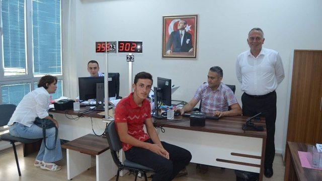 Ortahisar İlçe Nufus Müdürlüğü’nce Bu Yılın Nisan Ayında Verilmeye Başlanan Sürücü Belgeleri Sayısı 5 Bin 500 Buldu