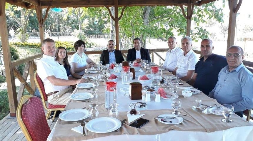 Milletvekili Fendoğlu&rsquo;dan Vize Girişimi