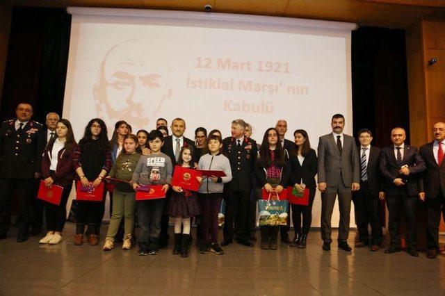 8 Yaşındaki Nurten, Birinciliği Afrin’deki Asker Babasına Hediye Etti