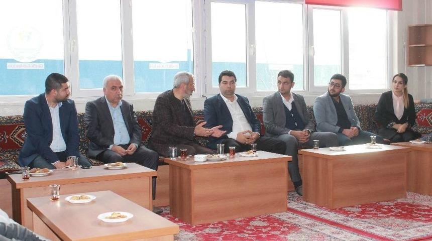 Ak Parti Milletvekili Mikail Arslan, Gen&ccedil;lerle Buluştu