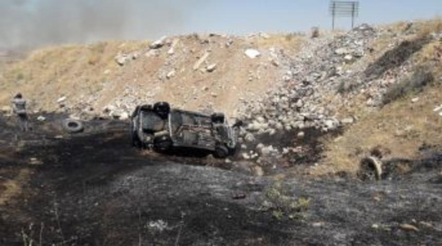 Kazada Yanan Otomobilde Yaralanan Şahıs Hayatını Kaybetti