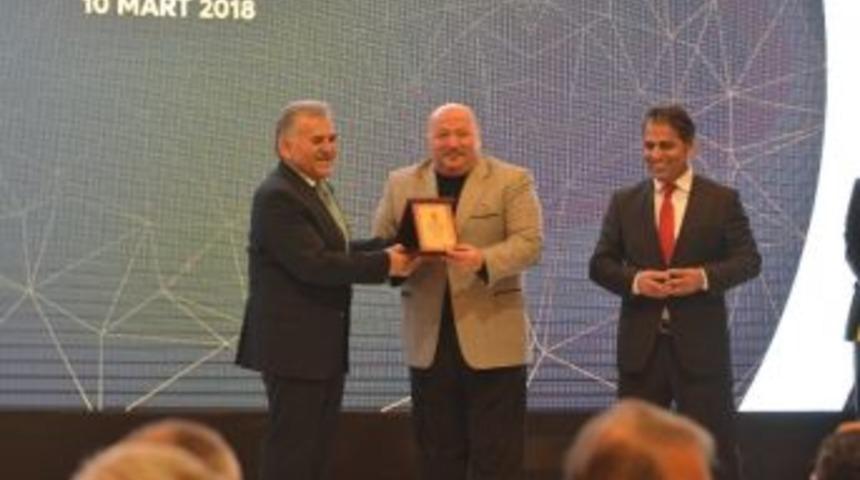 Faruk Yaman Ve K&uuml;t&uuml;phanesi İkinci Kez &Ouml;d&uuml;llendirildi