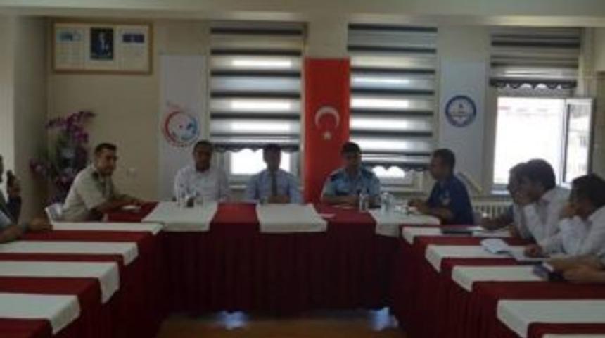 G&uuml;r&uuml;n&rsquo;de Ağustos Ayı G&uuml;venlik Toplantısı