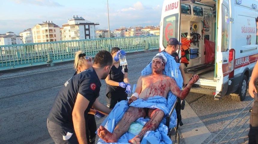 Evinde Komaya Girdi, Hastaneye Kaldırılırken Yolda Öldü