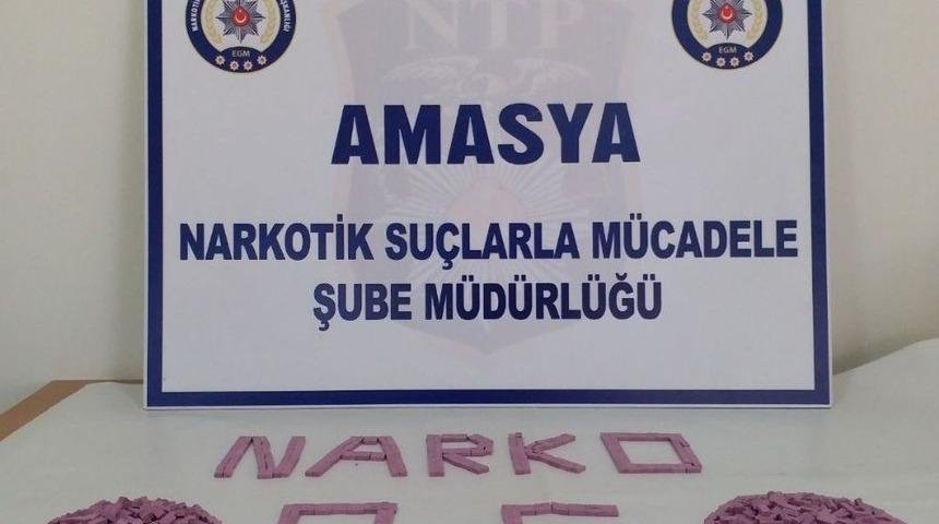 Yolcu Otob&uuml;s&uuml;nde 998 Adet Uyuşturucu Hapla Yakalandılar