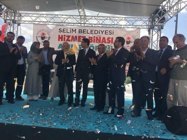 Selim Yeni Belediye Hizmet Binası’na Kavuştu