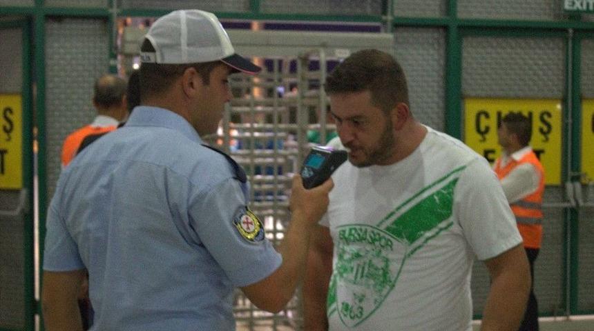 Bursaspor-beşiktaş Maçında Taraftara Alkol Kontrolü