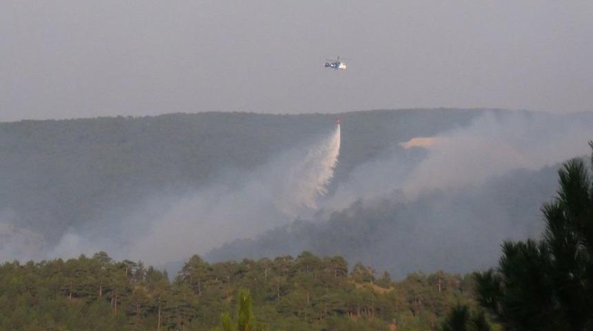 Tavşanlı’daki Orman Yangınını Söndürme Çalışmaları Sürüyor