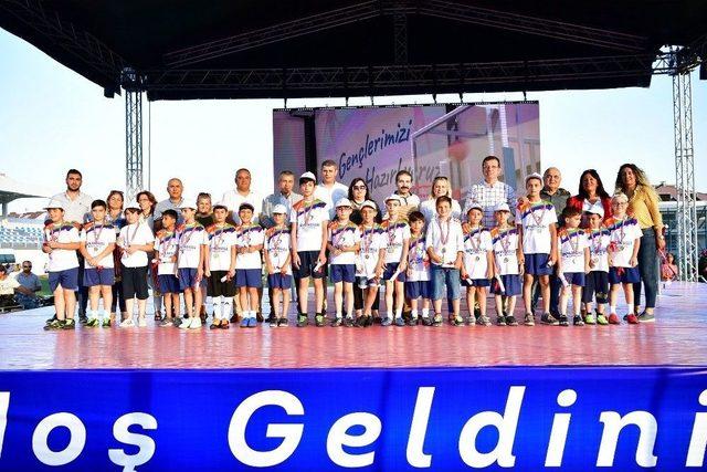 Beylikdüzü’nde Yaz Spor Okullarına Muhteşem Final