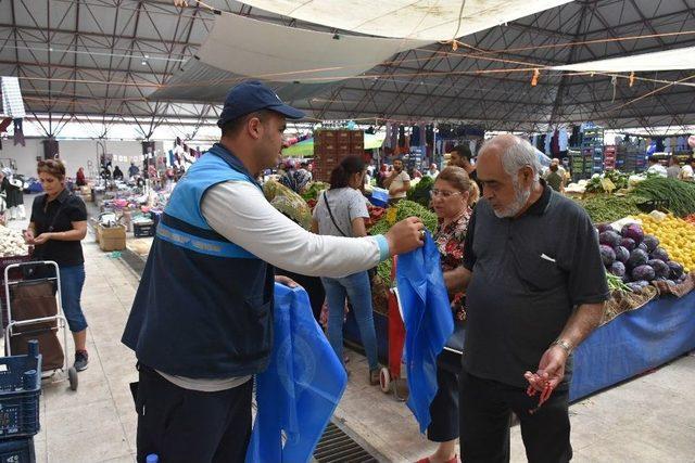 Şahinbey’de 280 Bin Adet Kurban Atık Poşeti Dağıtıldı