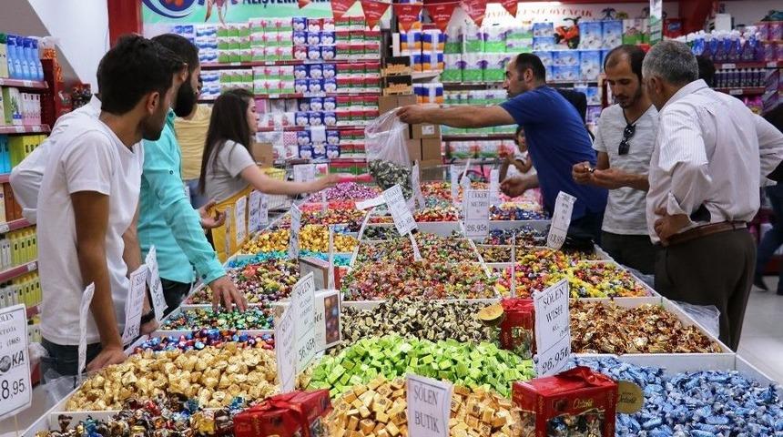 Roka Avm&rsquo;de Bayram Alışverişi Başladı