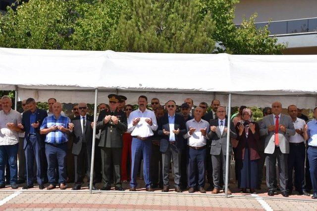 Kırıkkale’de Protokol, Şehitleri Unutmadı