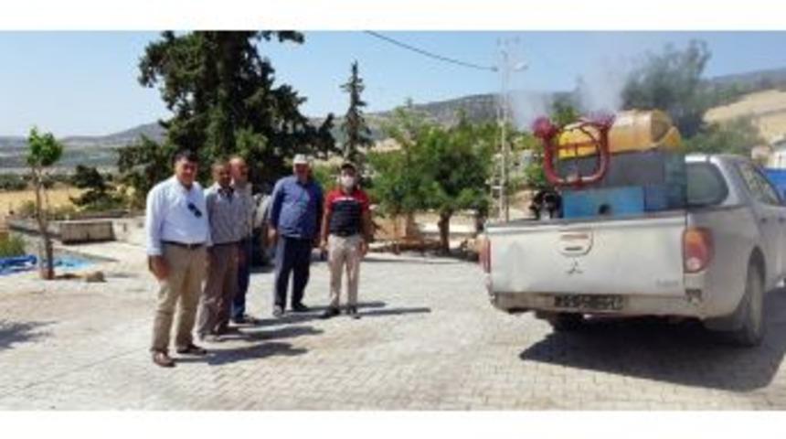 Köylerde Haşereye Karşın İlaçlamaya Devam Ediyor