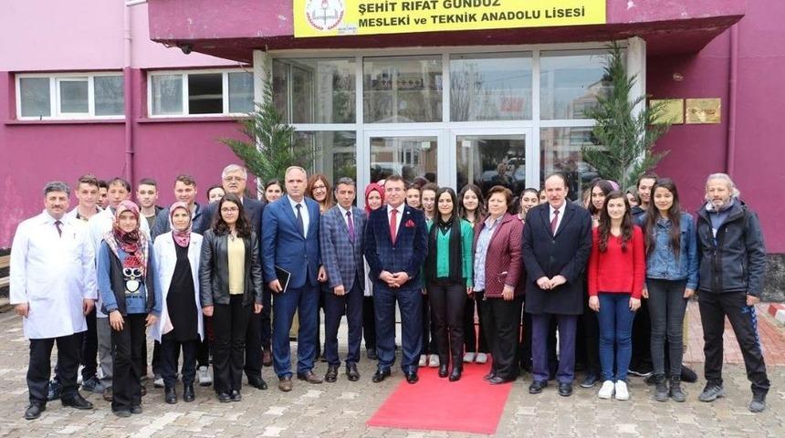Diyanet İşleri Başkanlığı’ndan Banazlı Öğrencilere 6 Bin Kitap