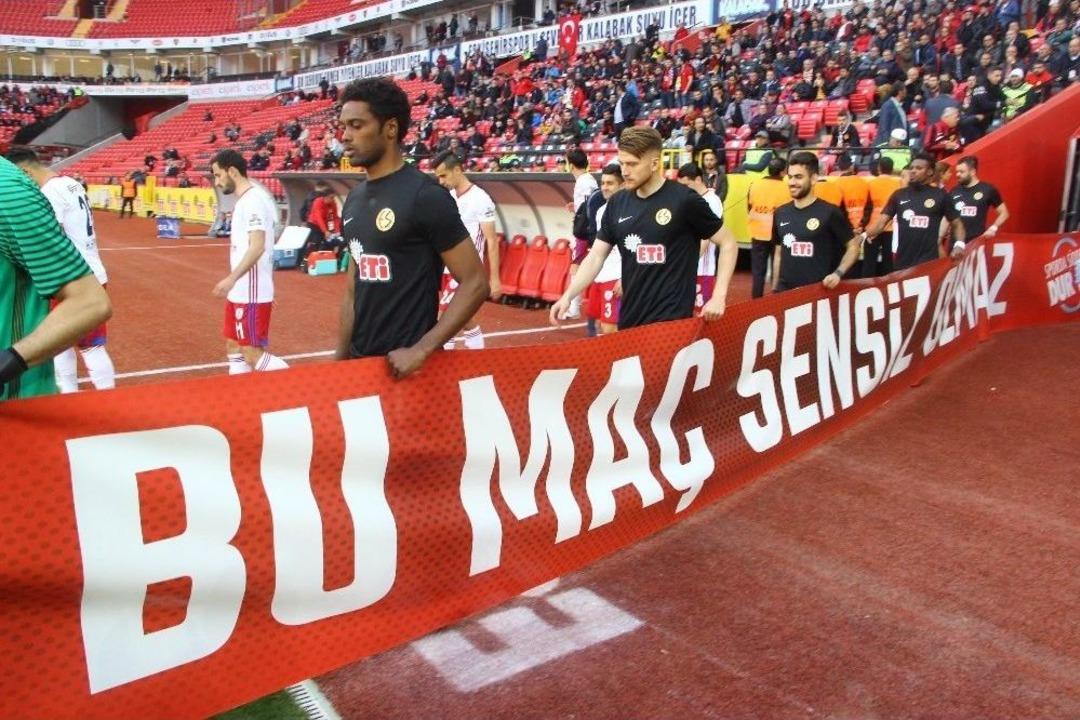 Spor Toto 1. Lig: Eskişehirspor: 2 - Altınordu: 4