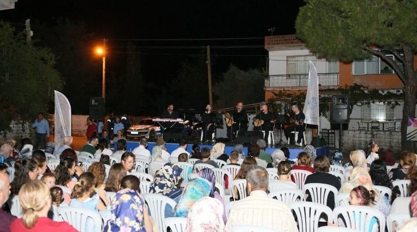 Aydın B&uuml;y&uuml;kşehir Belediyesinin Halk Konserleri Devam Ediyor