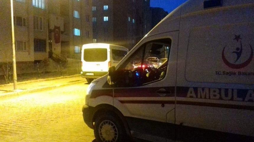 Ağrı&rsquo;da Şehidin Evine T&uuml;rk Bayrağı Asıldı