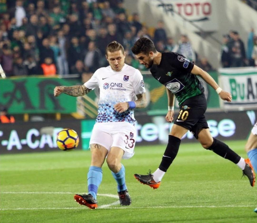 S&uuml;per Lig: T.m. Akhisarspor: - Trabzonspor: 1 (ilk Yarı)
