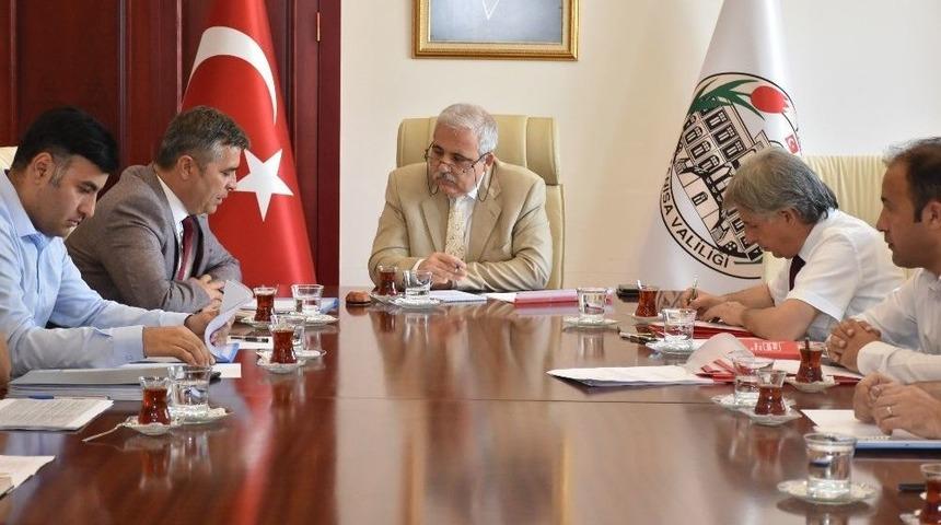 Manisa&rsquo;da Eğitim Yatırımları Değerlendirildi