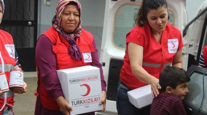 T&uuml;rk Kızılayı Eskişehir Şubesi Yardımlarına Devam Ediyor