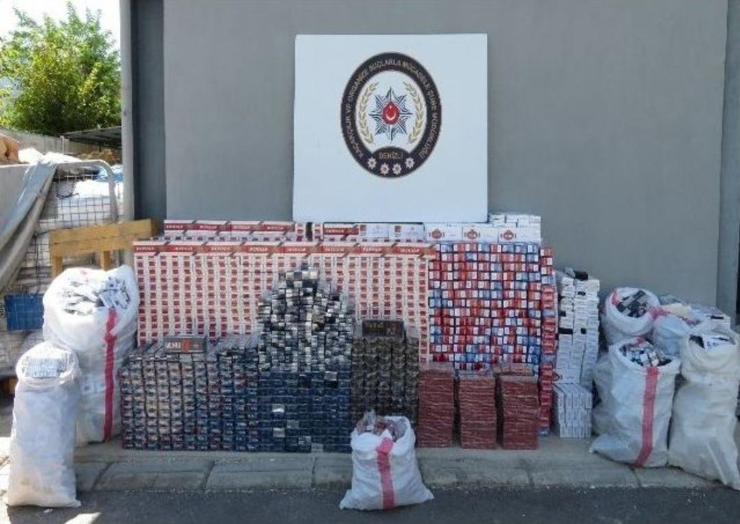 Duvarın İ&ccedil;indeki B&ouml;l&uuml;mden 30 Bin Paket Ka&ccedil;ak Sigara &Ccedil;ıktı
