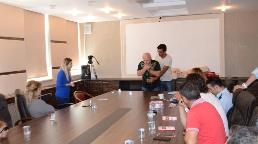 Kartepe&rsquo;de İlk Yardım Eğitimleri G&uuml;ncellendi