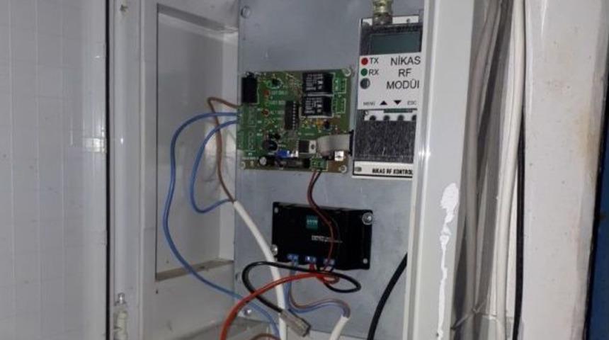 Manisa’da Hırsızlar Mahalleyi Susuz Bıraktı