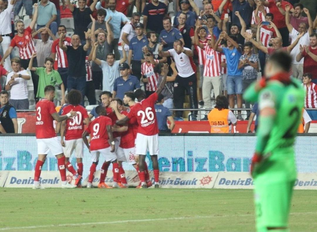 Spor Toto S&uuml;per Lig: Antalyaspor: 2 - &Ccedil;aykur Rizespor: 1 (ma&ccedil; Sonucu)