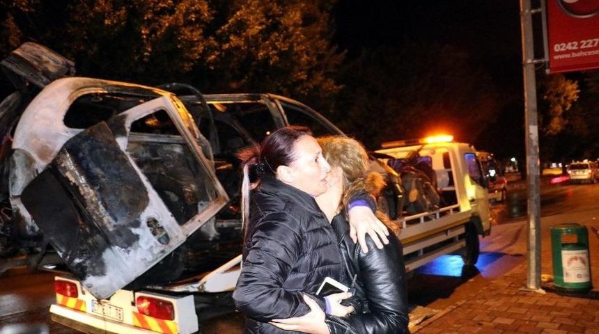 Satışa &Ccedil;ıkardıkları Ara&ccedil;ları Yanınca G&ouml;zyaşlarına Hakim Olamadılar