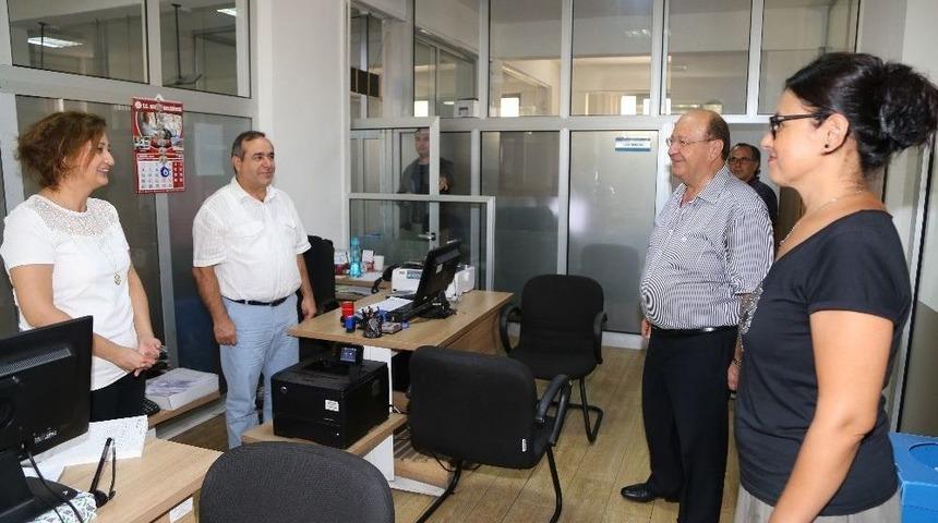 Başkan &Ouml;zakcan Personeli İle Bayramlaştı