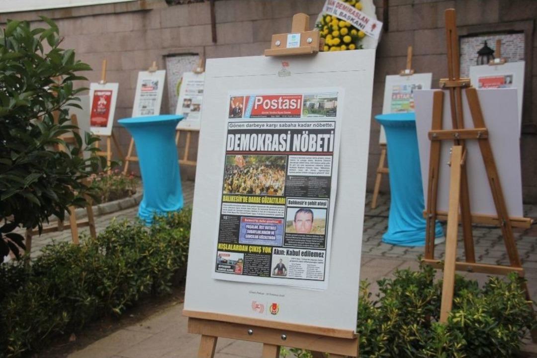 Balıkesir Gazeteciler Cemiyeti&rsquo;nden 15 Temmuz Sergisi