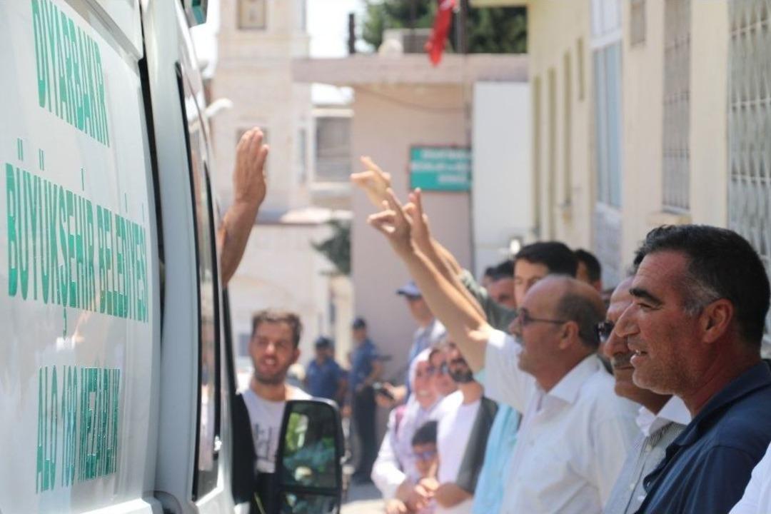 Diyarbakır Şehidi &rsquo;kahrolsun Pkk&rsquo; Sloganları İle Defnedildi