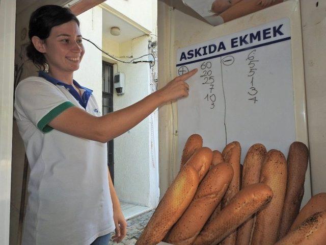 Çeşme Halk Ekmek ’askıda Ekmek’ Uygulaması Başlattı