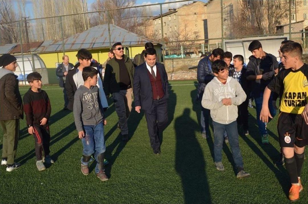 Kaymakam Hamitoğlu Minik Sporcuları Ziyaret Etti