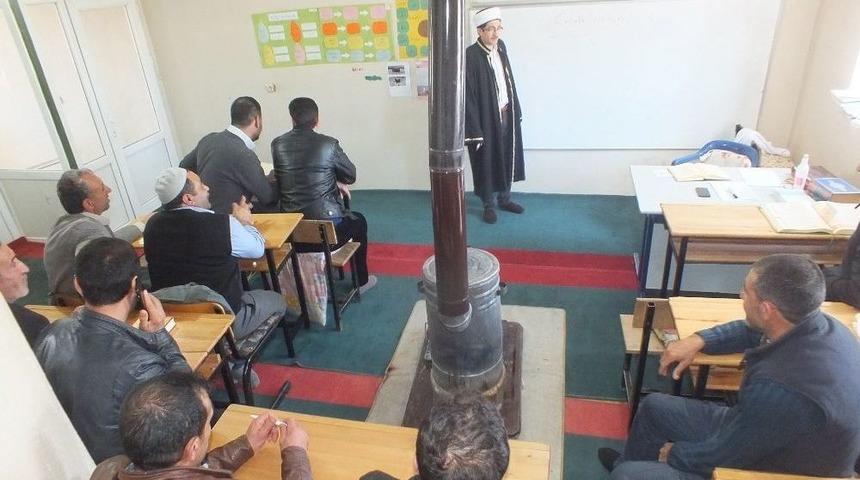 Malazgirt&rsquo;te Cenaze Yıkama Kursu