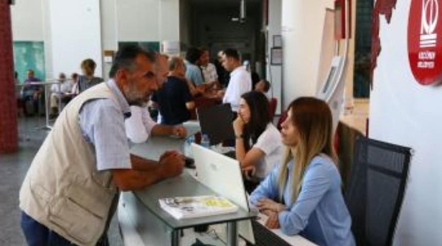 Ak Masa Çözüm Üretiyor