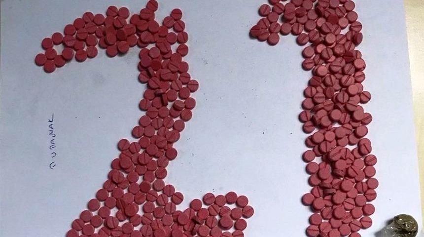 Uyuşturucu Kaçakçısı Heyecan Yapınca Yakayı Ele Verdi