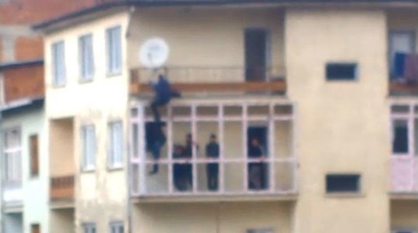 Balkon Kaplama İş&ccedil;isi &Ouml;l&uuml;m&uuml; Hi&ccedil;e Saydı