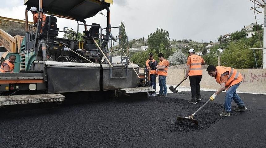 Mamak’ta Asfalt Çalışmaları Tüm Hızıyla Sürüyor